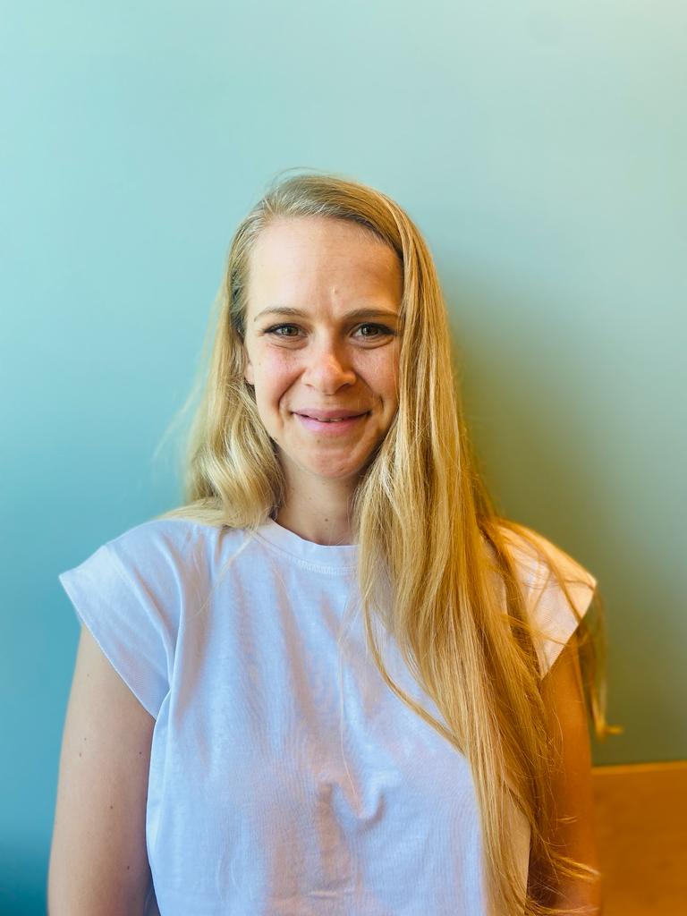 Ahinoam Tessler Logo